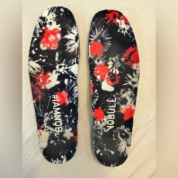 NOBULL Women's 8.5/ men's 7 translucent cactus Blossom shoes - Picture 4 of 16